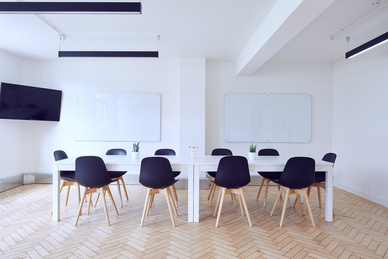 consulting meeting boardroom